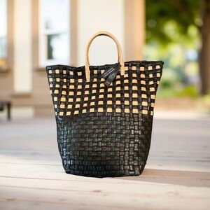 NEW LARGE FALOR BLACK & TAN WOVEN HAND TOTE BAG
